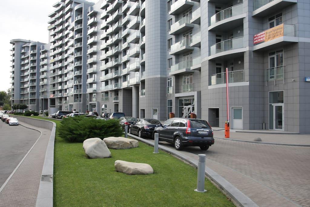 Apartments Raisy Okipnoi Kiev Ngoại thất bức ảnh